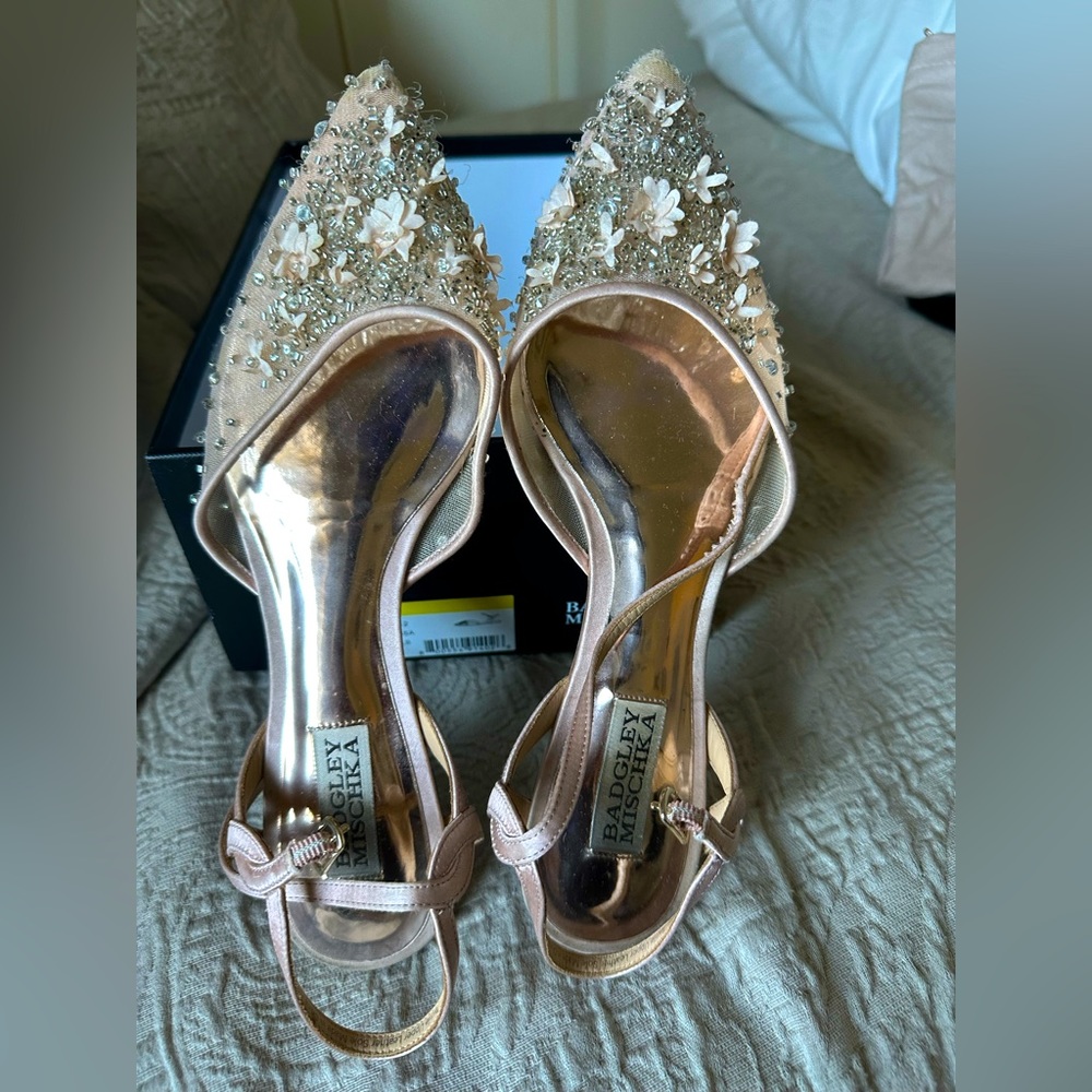 Bagdley mischka flats